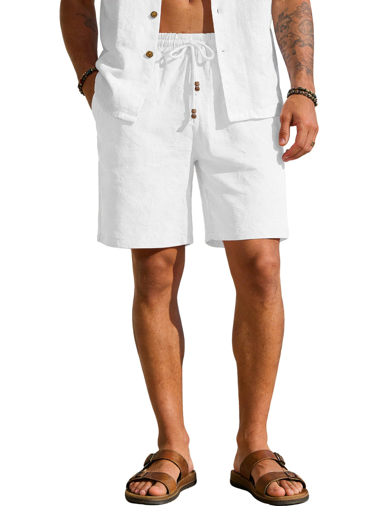 Men's cotton-linen Bermuda shorts with button placket – detail view