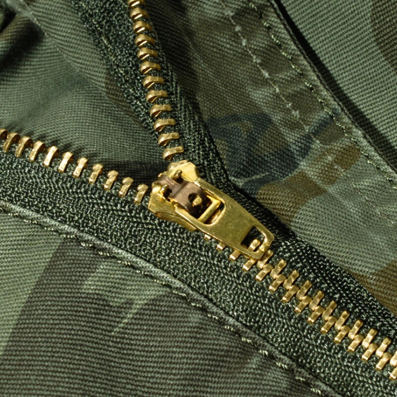 Men's cotton cargo shorts – alternate view