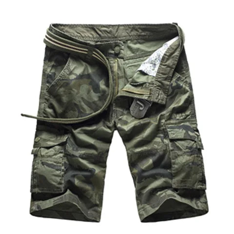 Men's cotton cargo shorts – detail view