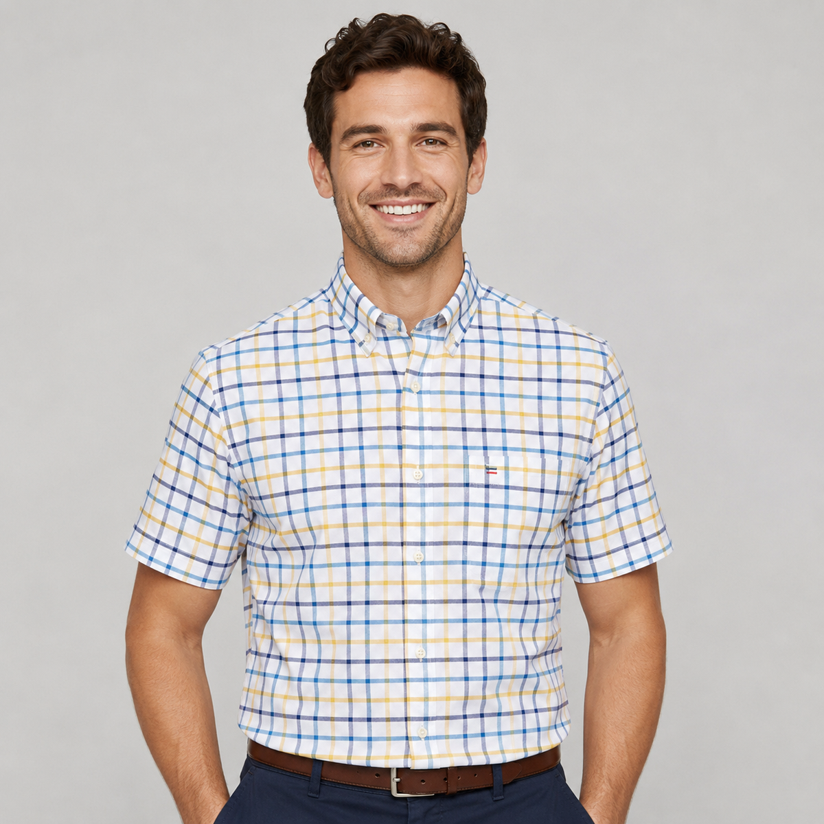 Men's Oxford Cotton-Blend Short Sleeve Shirt