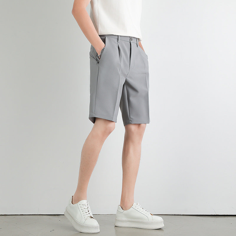 Men's pleated tailored shorts – detail view