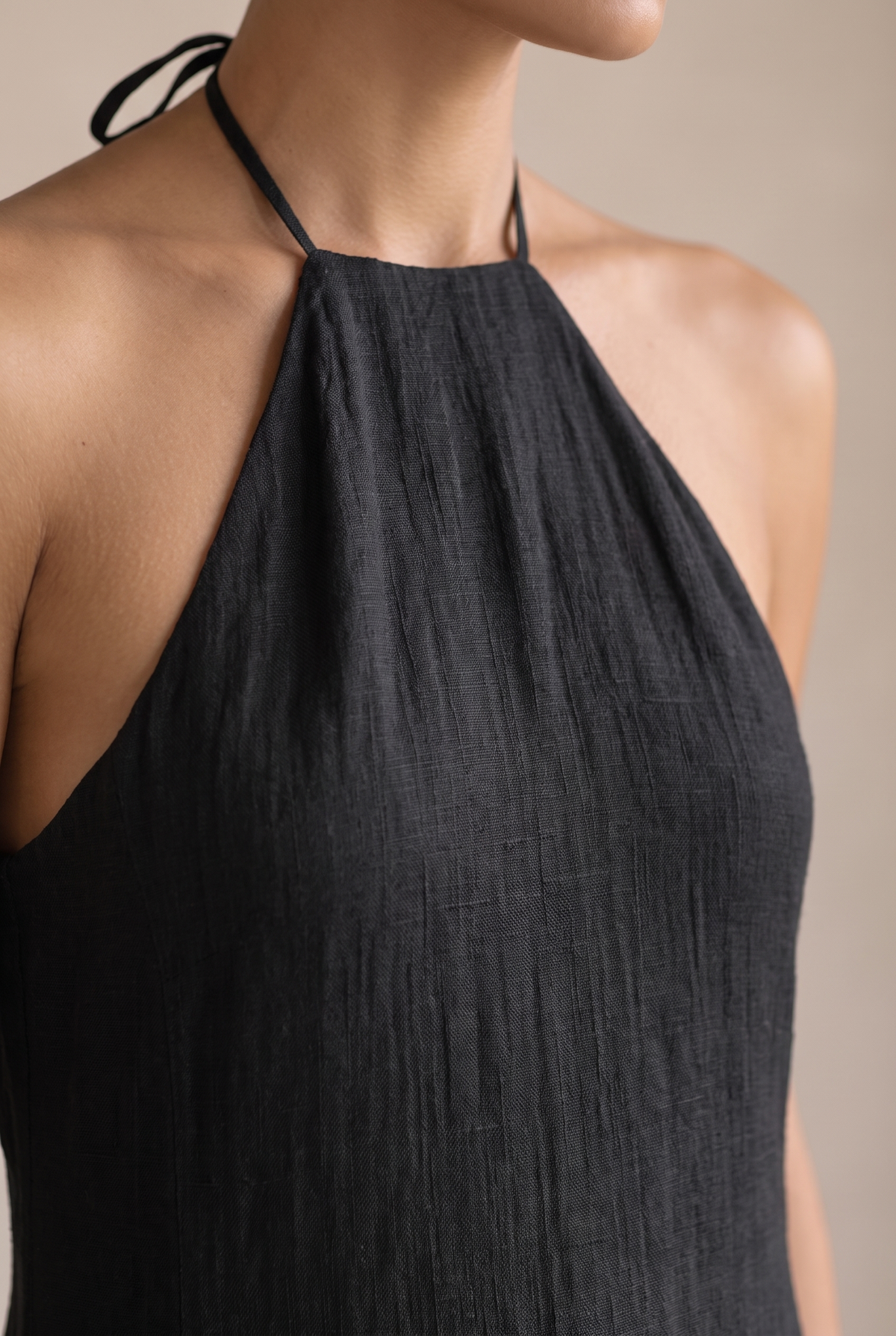 Women's black linen-look halter maxi dress – detail view