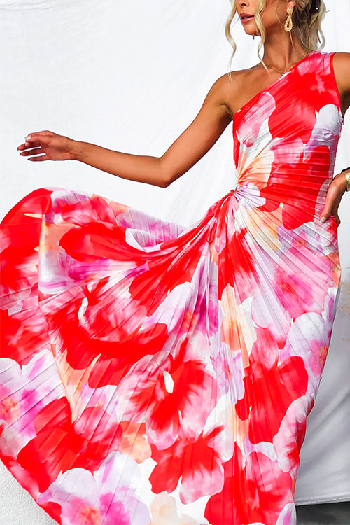 Women's pleated one-shoulder dress – detail view